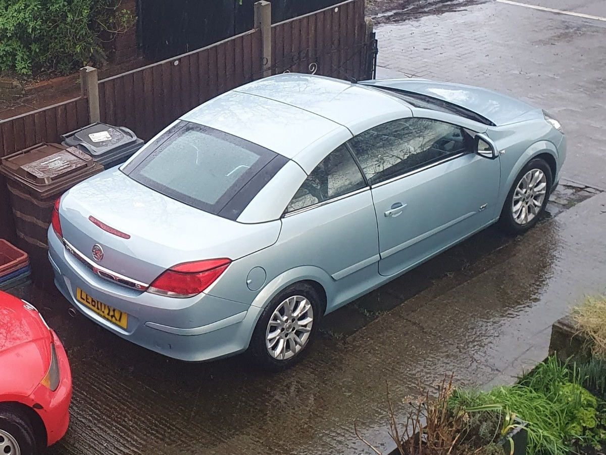 2010 Vauxhall Astra Image 4